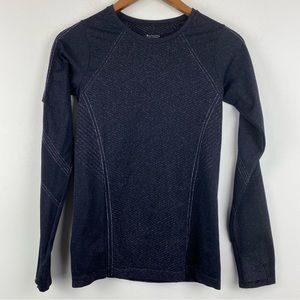 Athleta size Small Women’s Black Silver Metallic Flurry Too Shine Base Layer Top